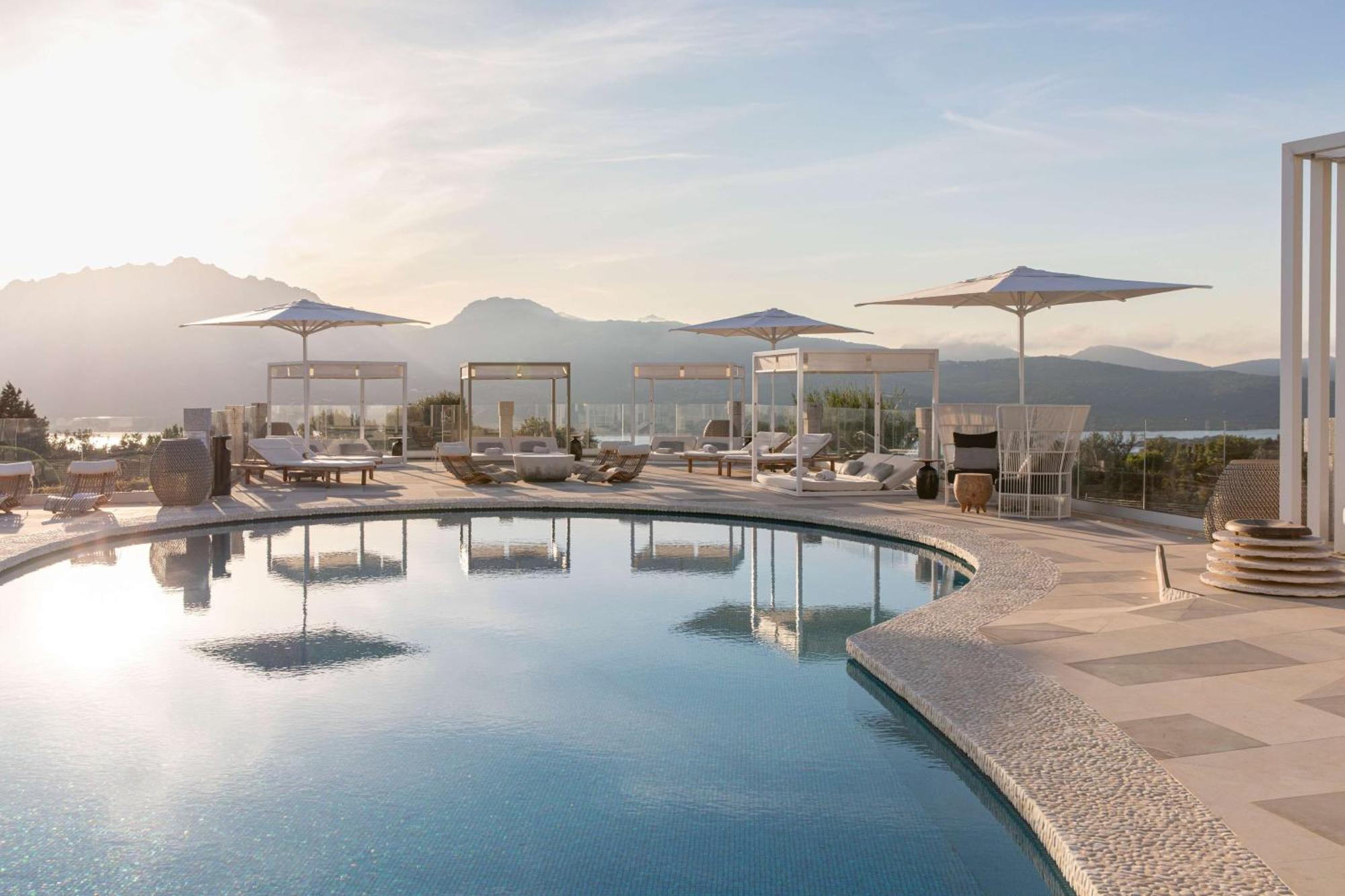 Готель Sulia House Porto Rotondo, Curio Collection By Hilton Екстер'єр фото
